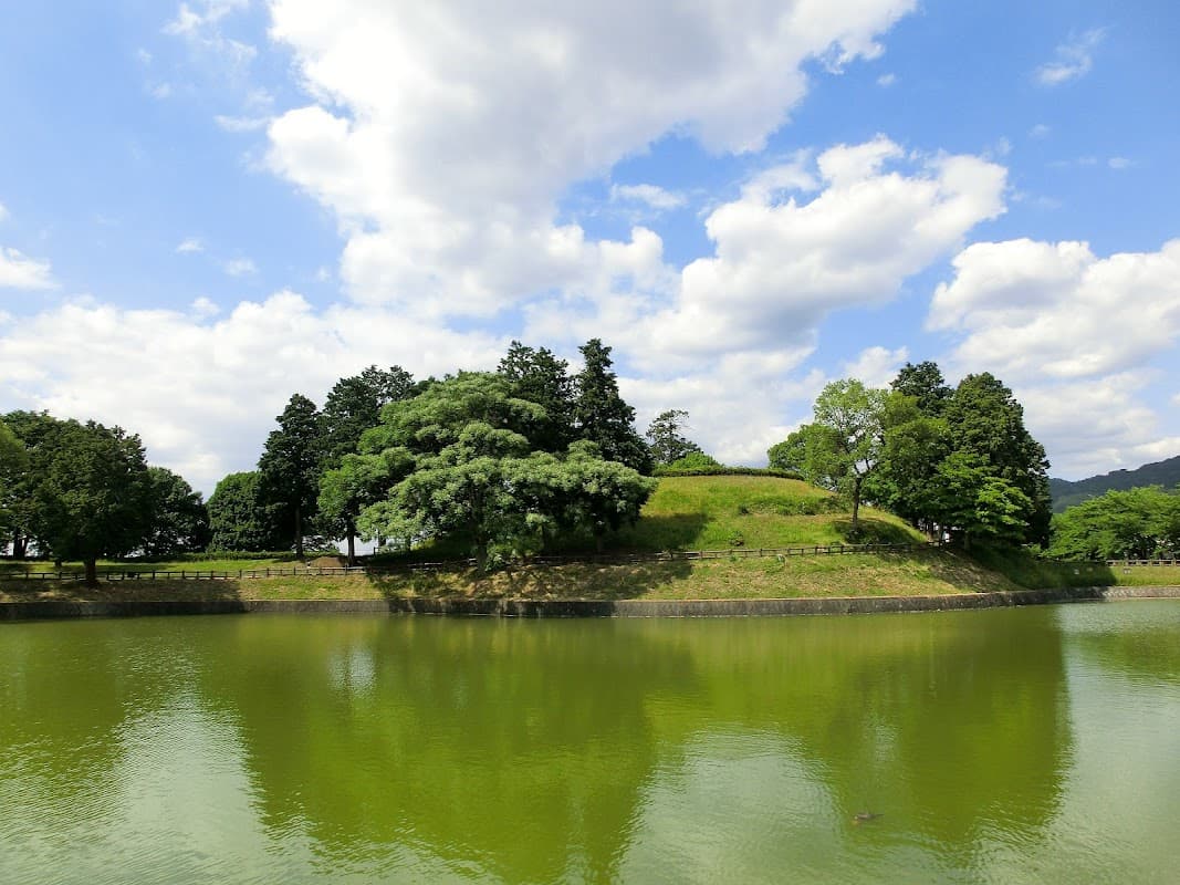 Kurizuka Tomb (Kurizuka Kofun)